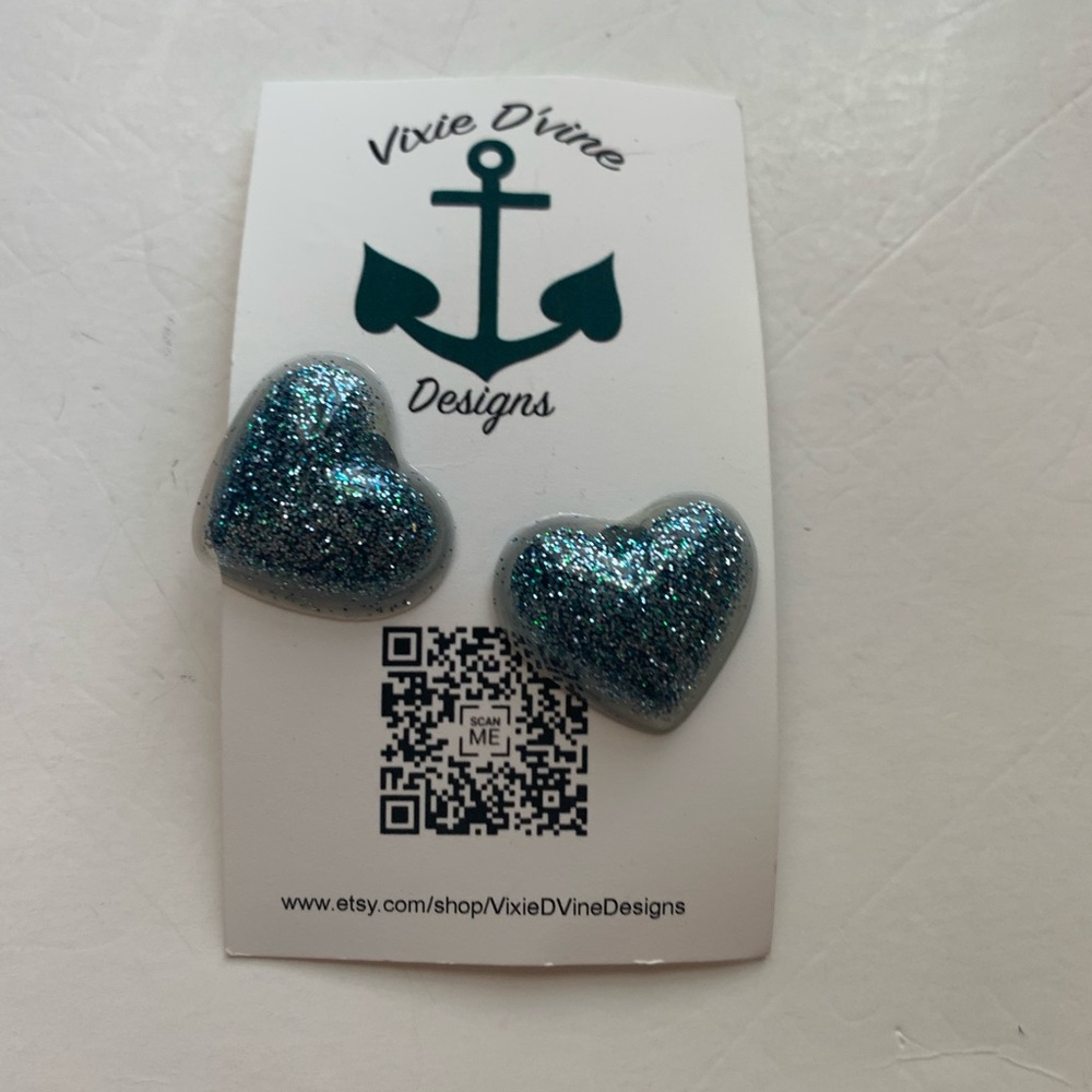 Dark teal glitter heart earrings (1631)